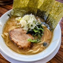 豚骨ラーメン(醤油)850円