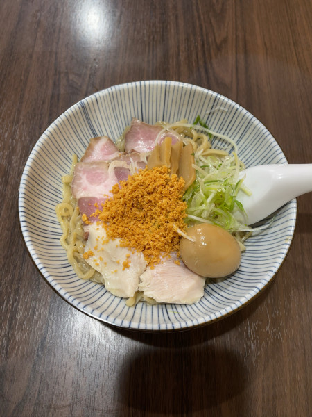 「ニンニク油そば（950円）」@虎一番の写真