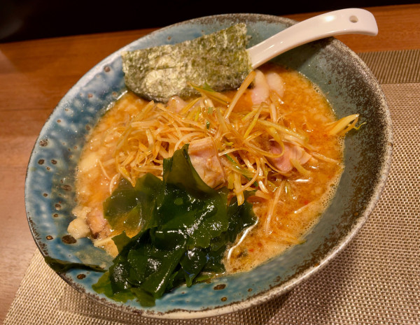「【限定】八角香る背脂ネギ味噌チャーシュー麺」@麺処 はら田の写真