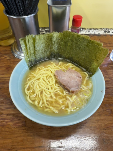 「ラーメン　並　硬め　海苔まし」@まこと家の写真