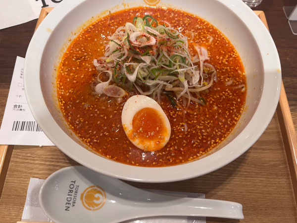 「担々麺1,080円＋担々麺替玉200円」@博多鶏そば TORIDEN KITTE博多店の写真