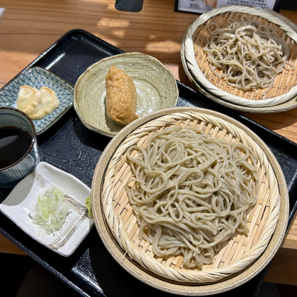 「常陸秋そば 食べ比べ＋そばいなり」@筑山亭 かすみの里の写真