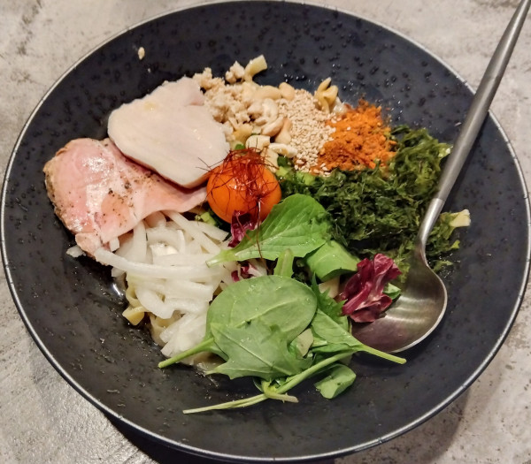 「辛旨まぜそば　1100円」@まぜそば めん佳の写真