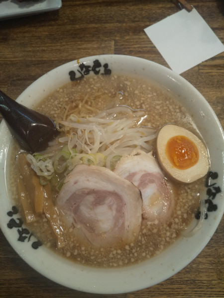 「しなとららーめん」@総本家 しなとら 美濃加茂店の写真