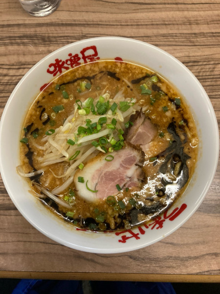 「味噌らーめん880円」@味噌屋八郎商店 新宿店の写真