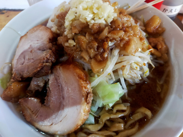 「ラーメン300g（野菜・脂・にんにく少）」@六麓 豚らーめんの写真