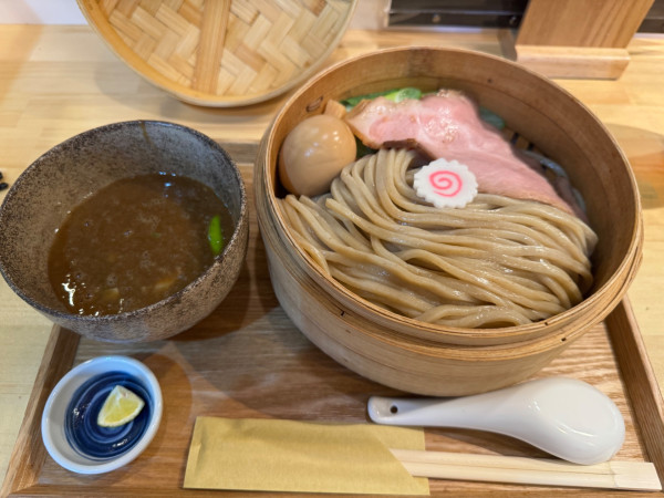 「せいろ蒸しつけそば」@麺はやしの写真