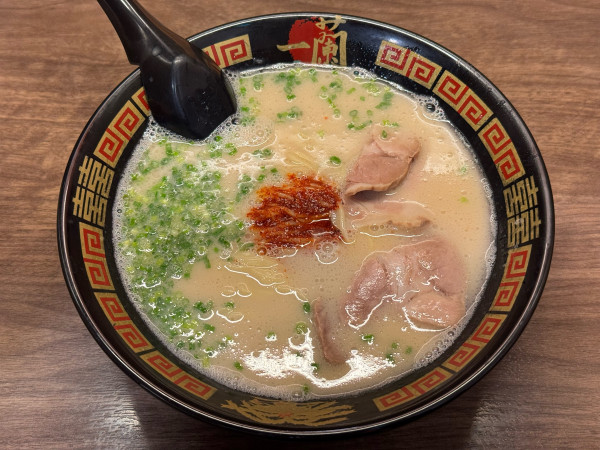 「天然とんこつラーメン　980円」@一蘭 静岡駅前店の写真