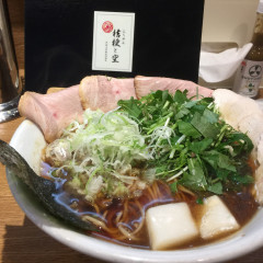 桔梗と空の画像