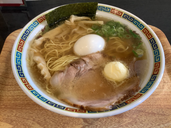 「特製ラーメン醤油　1100円」@地鶏ラーメン専門店 あわ家の写真