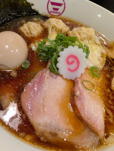 「特生姜醤油そば」@横浜中華そば 維新商店の写真