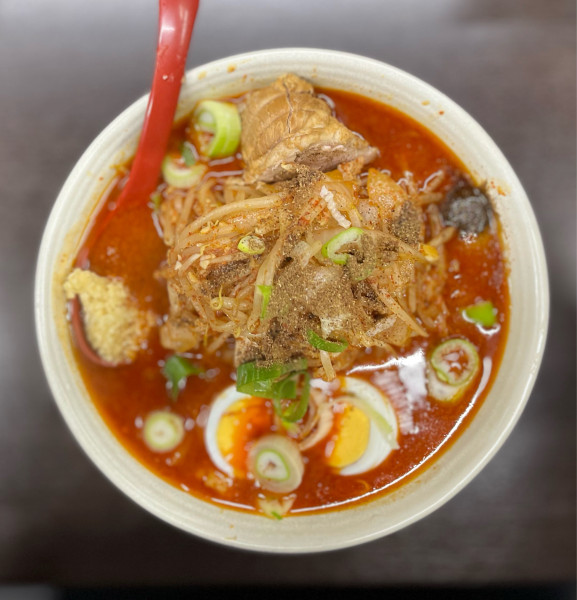 「【限定】味噌卵麺、大盛り、チャーシュー、野菜増し、半ライス」@元祖旨辛系タンメン 荒木屋の写真