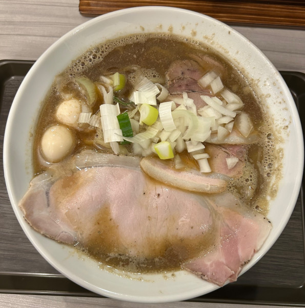 「煮干しラーメン ¥500(開店サービスで半額)」@麺や 海姫の写真