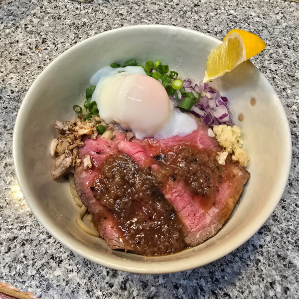 「ローストビーフまぜそば」@麺屋 有希の写真