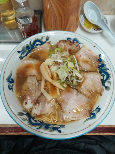 「チャーシューメン＋小ライス」@元祖北海道旭川ラーメン ぺーぱんの写真