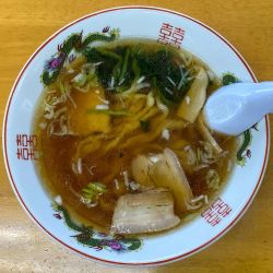 手打ちラーメン（半麺）¥900