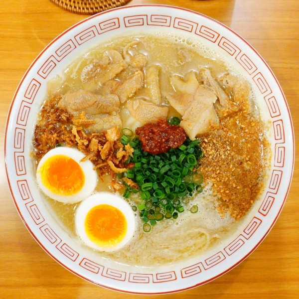 「【数量限定】味噌らーめん＋塩たまご＋つくね＋赤星中瓶」@しののめヌードルの写真