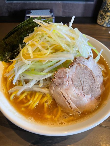 「ネギ豚骨醤油ラーメン」@味噌虎の写真