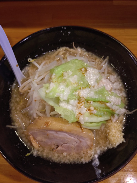 「醤油 野菜少なめ 950円」@麺 たなかの写真