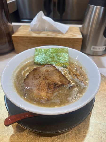 「濃厚煮干しそば」@麺屋 音 南越谷店の写真