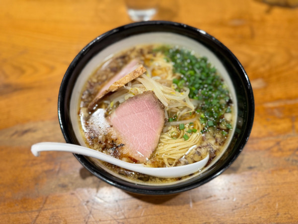 「本日の限定森住康二全面協力ちゃぶ屋1996｣並醤油1200円」@渡なべの写真