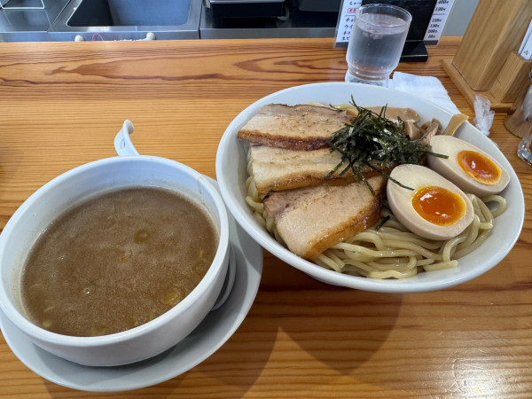 「醤油つけめん　【特製】」@よなやの写真