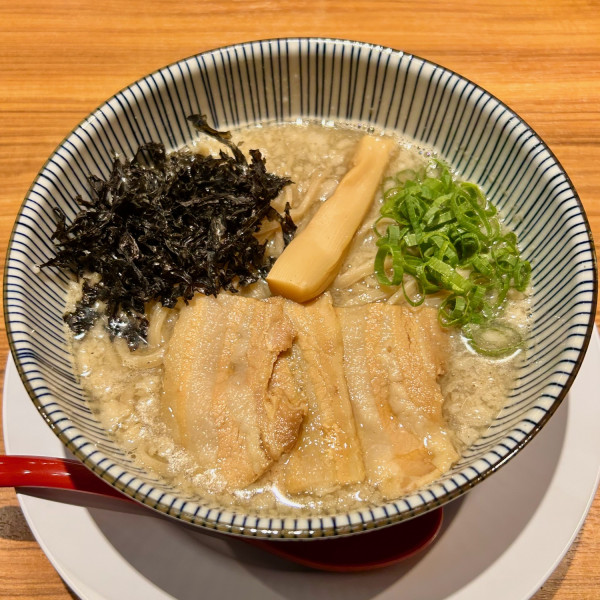 背脂煮干しそば（1000円）