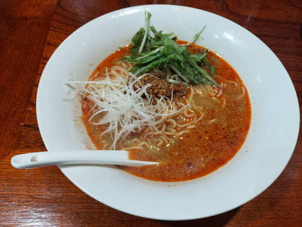「ランチ 担々麵と餃子のセット 880円」@中華料理 餃子小屋の写真