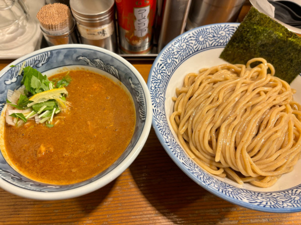 「濃厚辛つけ麺２辛（極太胚芽麺）」@道玄坂マンモスの写真