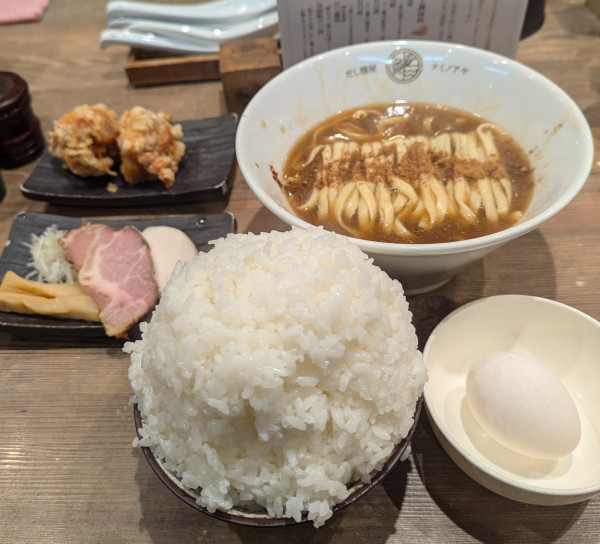 「濃厚だし麺+美珠卵+唐揚げ2個セット」@だし麺屋 ナミノアヤの写真