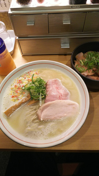「ランチセット(濃厚鶏そば＋チャーシュー丼)」@濃厚鶏そば 葵の写真
