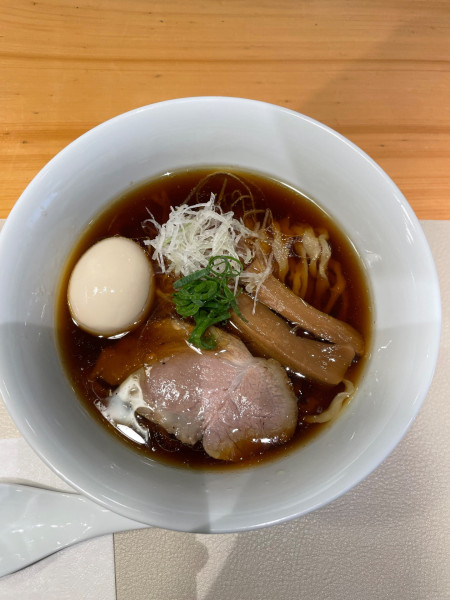 「味玉醤油らーめん」@燎の写真