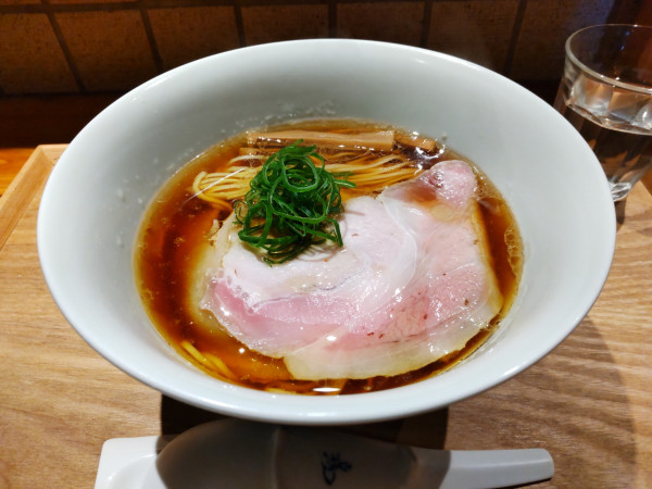 「醤油らぁめん」@麺 ふじさきの写真