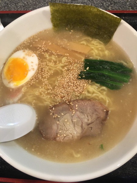 「塩らーめん」@支那そば 桃源郷の写真