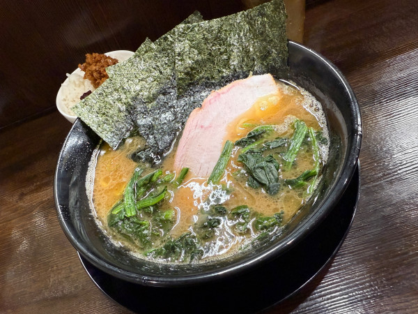 「ラーメン並」@家系ラーメン ゆくる家の写真
