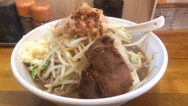 「王ラーメン  ミニ　850」@豚二郎 王ラーメン 小岩店の写真