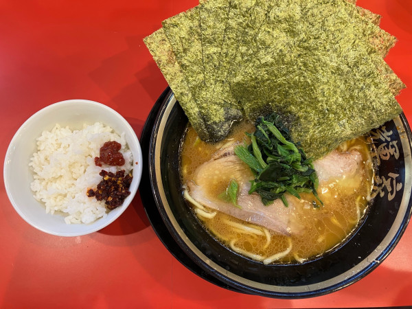「ラーメン　海苔」@家系ラーメン大輝家 日吉店の写真