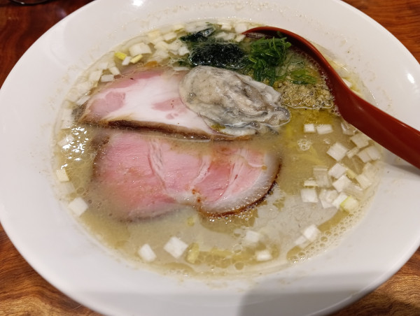 「牡蠣そば・味噌󠄀（¥1,400）」@三馬路 東京店の写真