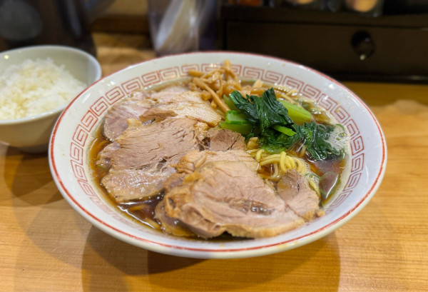 「【新作】生姜醤油¥950、チャーシュー¥250、ライス¥100」@背脂煮干し中華そば 和市 新橋本店の写真