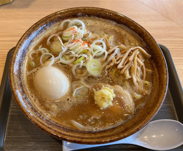「味玉味噌ラーメン　990円」@舎鈴 入間店の写真