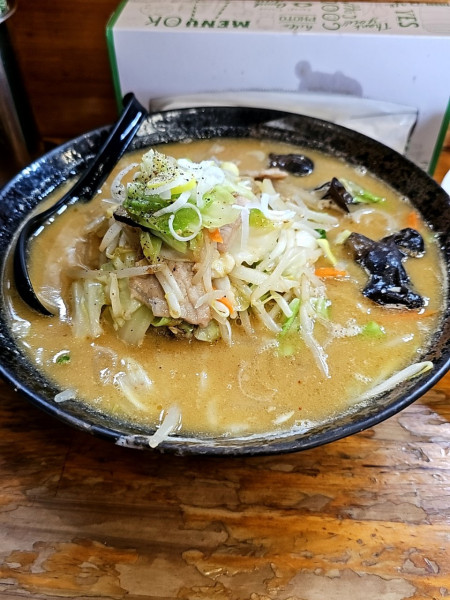 「蝦夷ラーメンと唐揚げセット🍚1,660円」@味勝負 二代目 蝦夷の写真