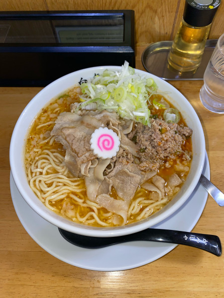 「辛味噌肉盛りラーメン大盛シビ辛ミンチ¥1,090円(限定)」@麺屋 白神の写真