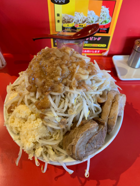 「極太麺中盛り＋チャーシュー」@ボディブローの写真