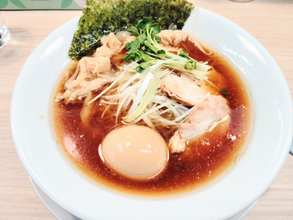 「味玉淡麗鶏そば（醤油）」@鶏そばや おのの写真