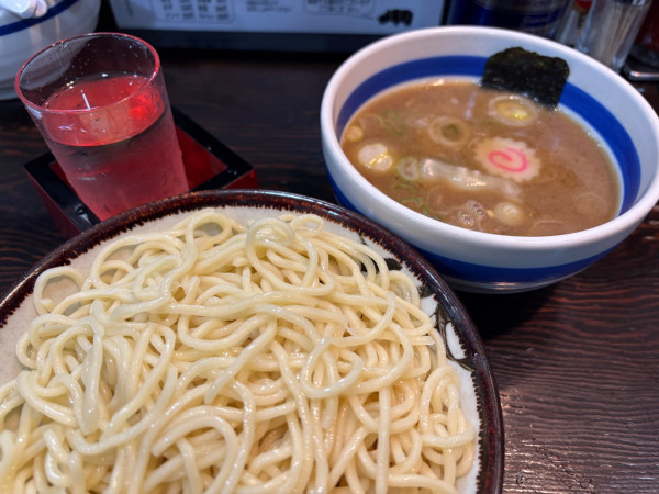 「もりそば(並)880円+日本酒700円」@中華そば・もりそば さい。の写真
