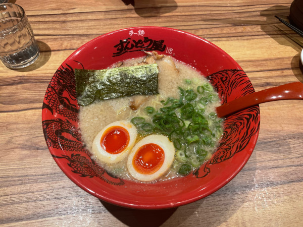 「味玉らーめん + 半チャーハン +替玉(サービス)」@ラー麺 ずんどう屋 八王子中野町店の写真