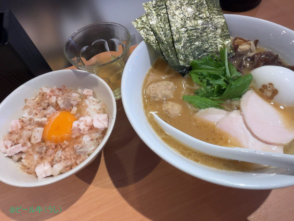 「特製濃厚鶏白湯そば(1200円)、贅沢玉子かけごはん(350円)」@らーめん 猫も杓子もの写真