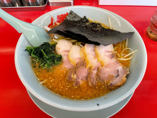 「特製味噌ネギチャーシュー」@ラーメン山岡家 谷田部店の写真