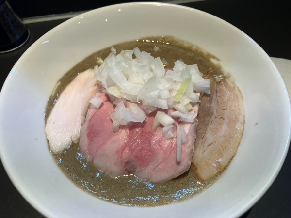 「極濃煮干しソバ」@煮干乱舞の写真