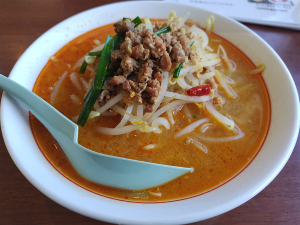 「ピリ辛台湾ラーメン　味噌」@華龍飯店の写真